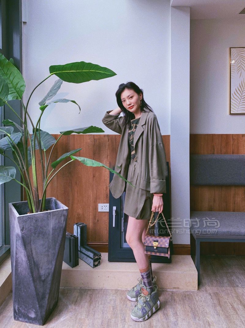 分享一下LV VAVIN鏈條包多種背法，LV包woc上身圖片看這里 (3)