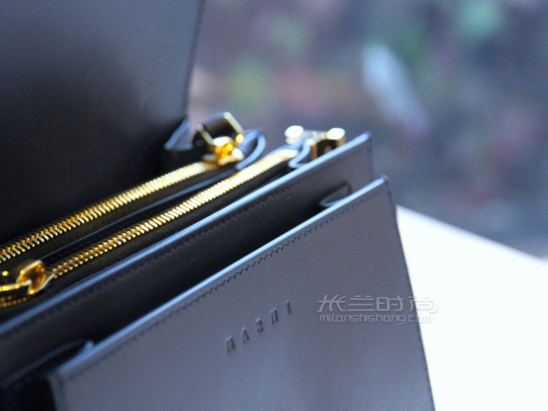 剁手都要買的奢侈品推薦 “我覺得喜歡對高端品牌進(jìn)行混搭穿著的人會比較喜 (2)