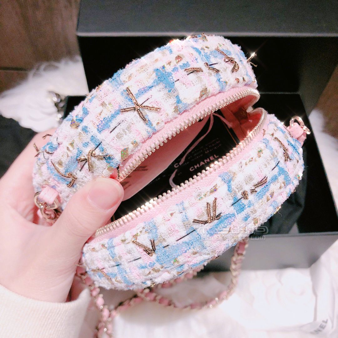 CHANEL 香奈兒新款小圓包！少女心爆炸太可愛了啊??！ chanel新一季的包包都 (3)