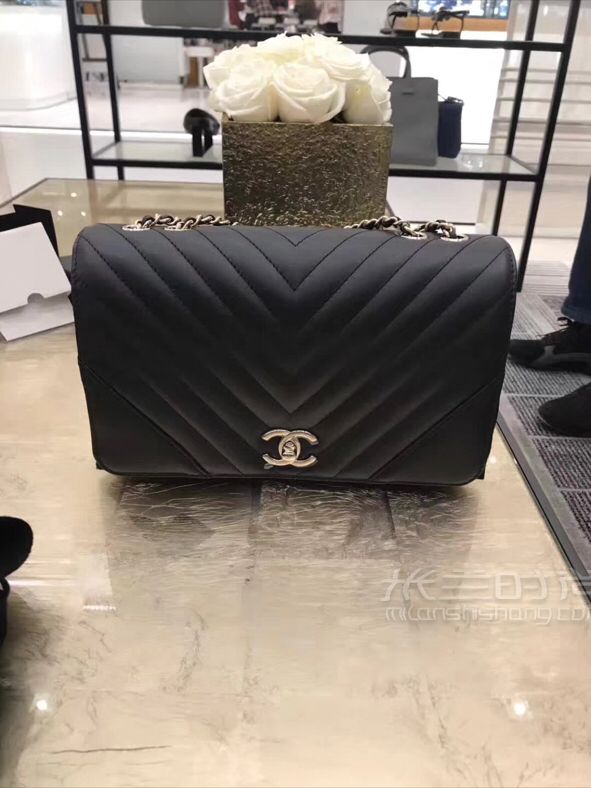 實現(xiàn)夢想的第一步先來只香奈兒包！Chanel cf黑金 (9)