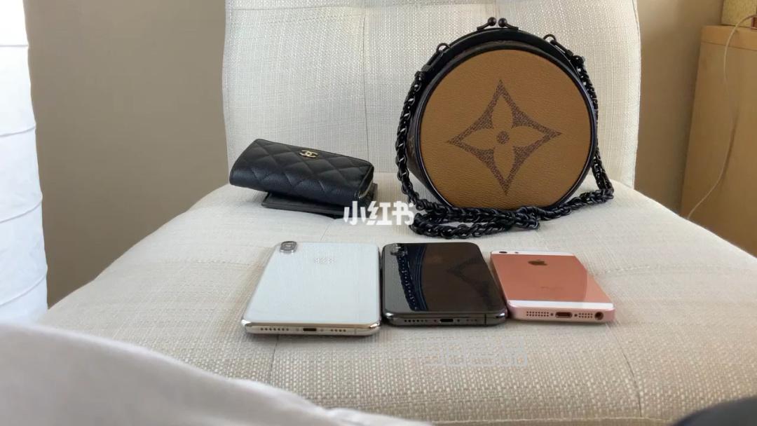 Lv 新圓餅包到底能不能放下手機,正品lv包邊開膠_1