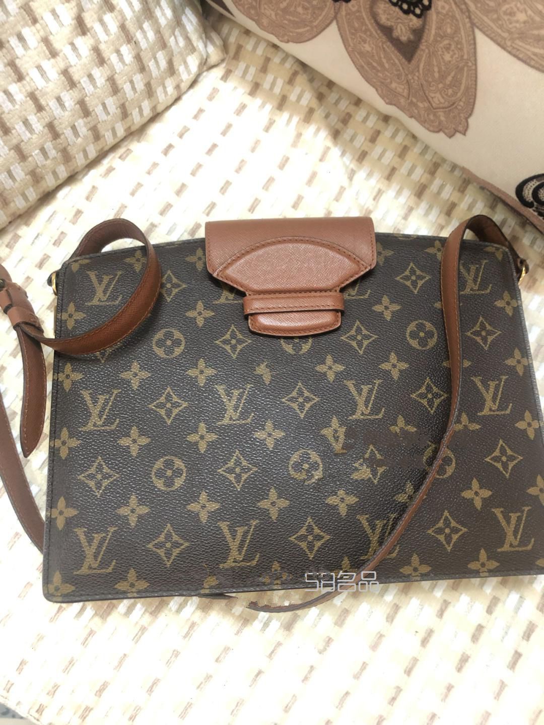 中古｜LV紅皮老花郵差包,lv08年33彩女包_3