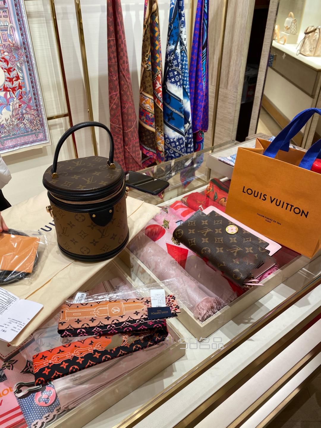買包只買LV,lv皮帶專柜價格_7
