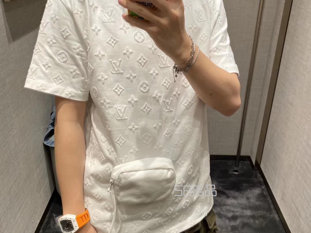 LV小胸包短袖,lv explorer腰包_10