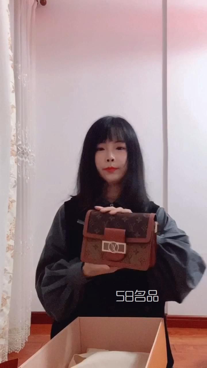 LV達(dá)芙妮鎖頭包LockyBB拆箱,lv錢包 女士錢包 內(nèi)襯是玫紅的_1