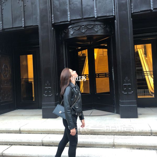 很久沒(méi)更新啦 這款包包是香奈兒2019年新款 在香港海港城購(gòu)買(mǎi)的_3