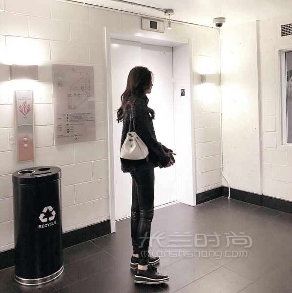 日常穿搭照香奈兒gabrielle背包分享_2