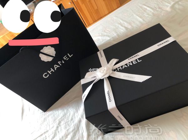 Chanel 水桶包 嬉皮包 這款包18年秋冬新款吧 官網(wǎng)上叫嬉皮包_6