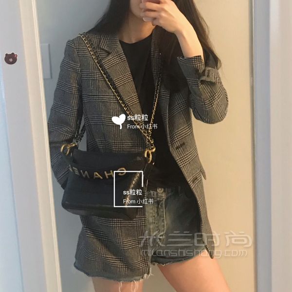 喜提Chanel 香奈兒 早秋鱷魚紋流浪包小號 前幾天看到圖片被這只包的皮質(zhì)深_1