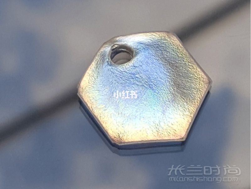 可持續(xù)材料 用樹木制成的生物塑料亮片_8