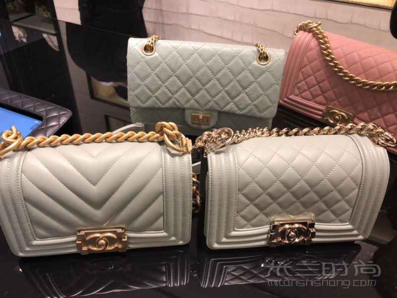 入坑香奈兒Chanel 薄荷綠2.55包包怎么樣_6