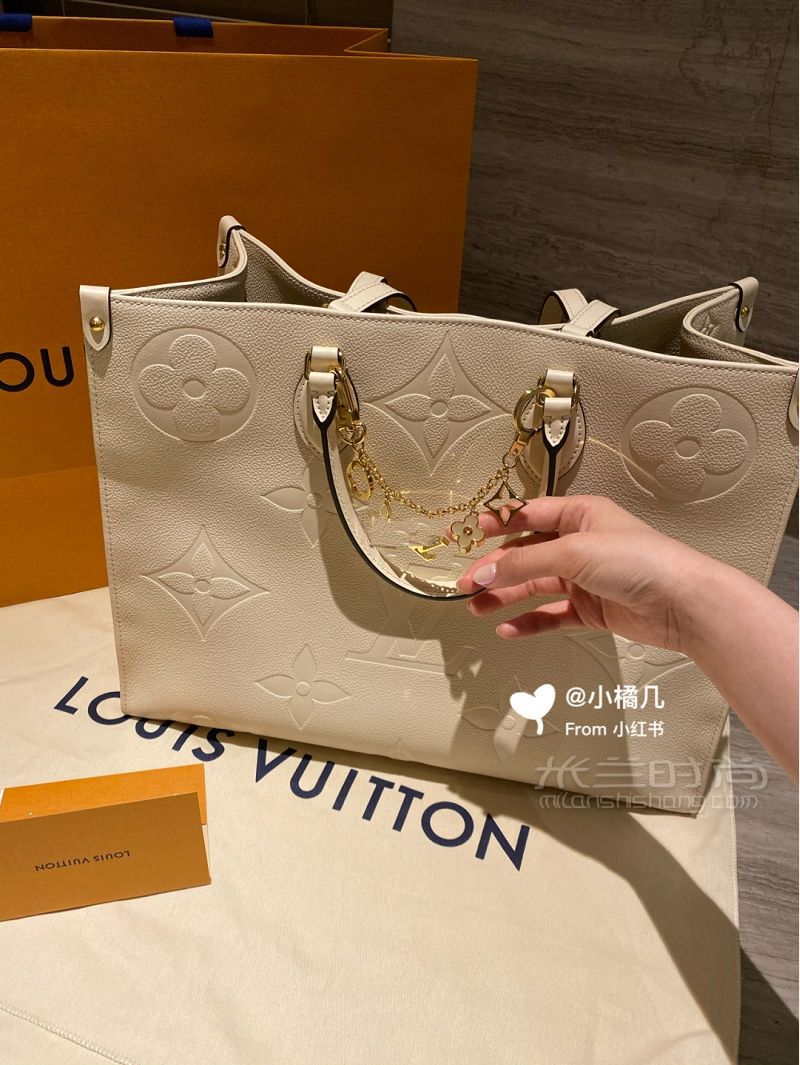 新款LV 2020 Onthego買到奶白色現(xiàn)貨哦_2