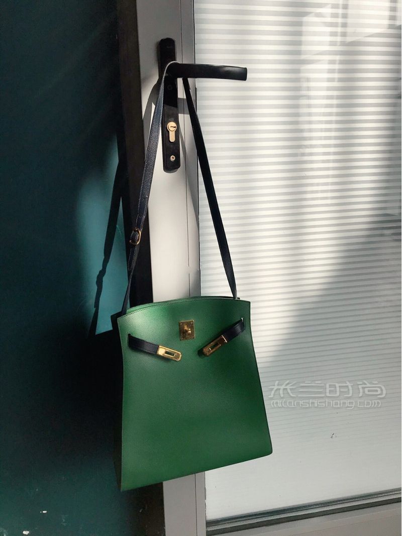 Hermes sport Kelly 金棕小號(hào)和大號(hào)對(duì)比_5