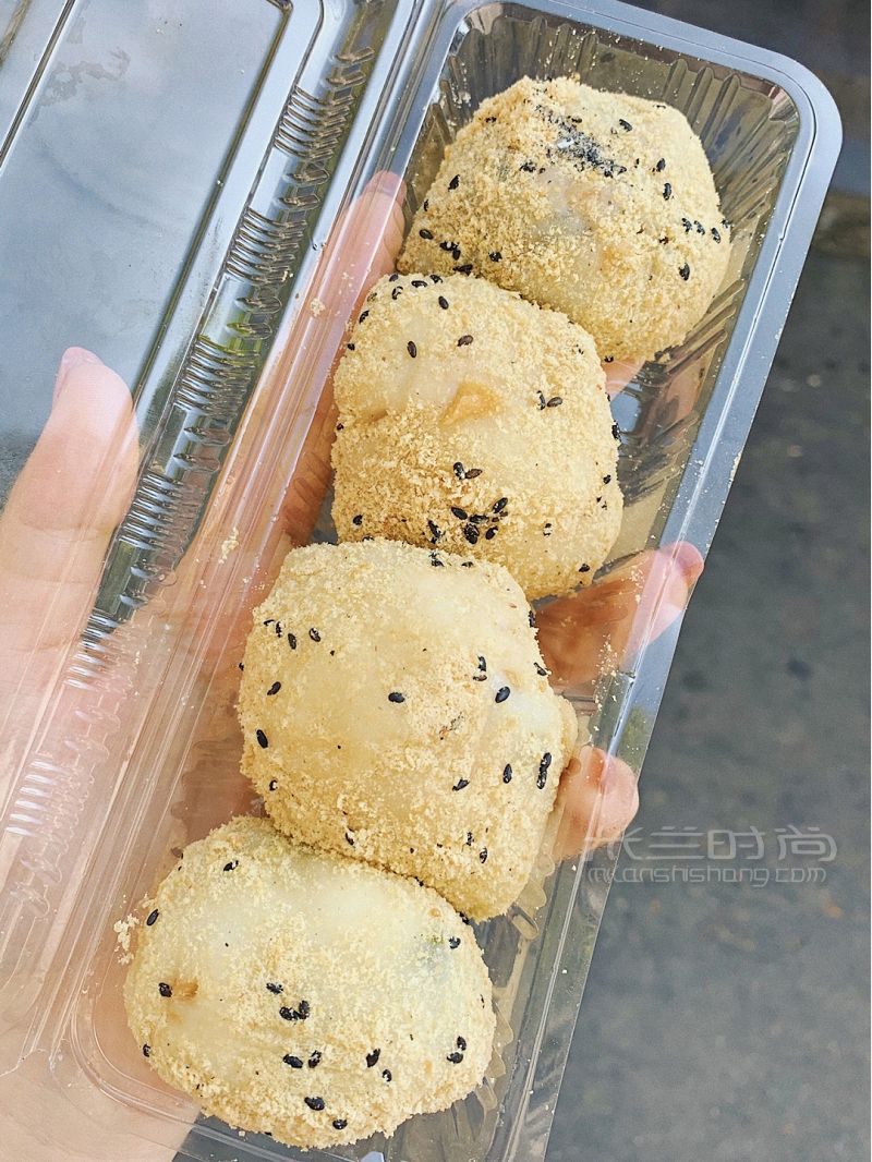 長沙南門口2塊錢一個的手包麻薯 抹茶海苔_2