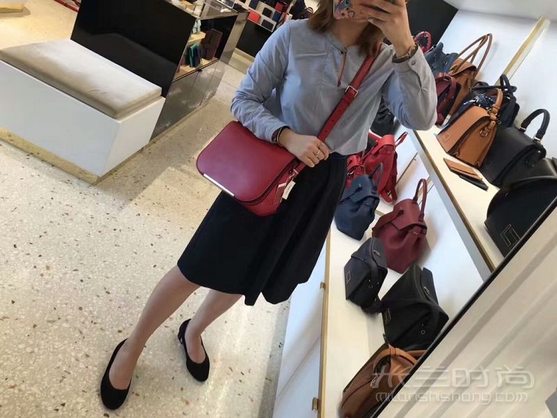 Lancel蘭姿 Bianca系列品牌特色紅 超實用超簡潔 蘭姿怎么樣_5