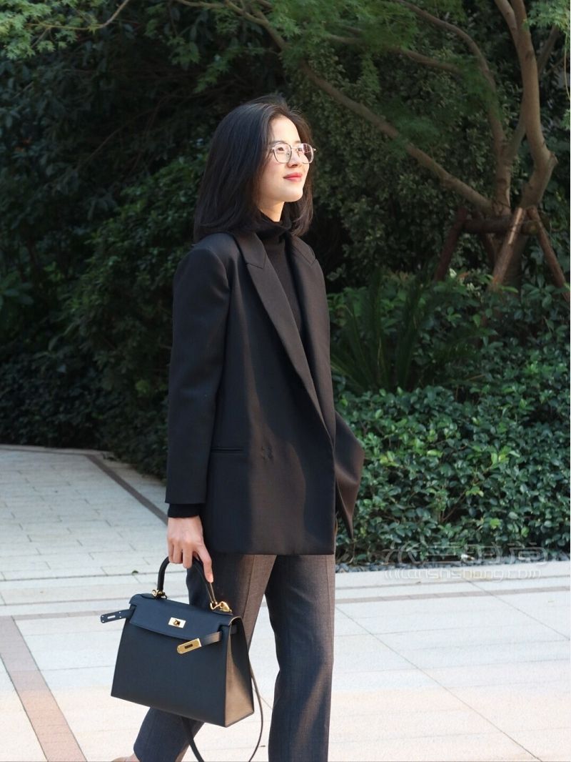若愚職場穿搭 女人為什么要穿西裝？_7