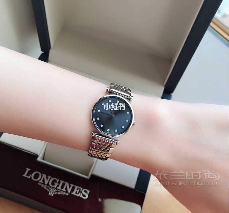 浪琴嘉嵐系列帶鉆女表強(qiáng)推深藍(lán)色呀 一直想買(mǎi)塊表_4