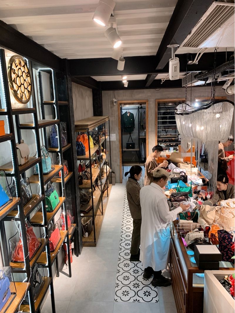 上海vintage中古店 千元買(mǎi)到Gucci各種大牌包_3