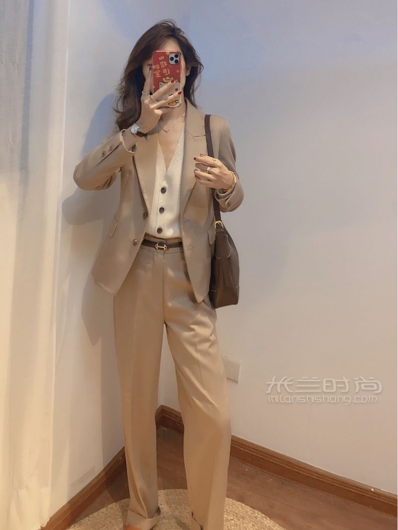 優(yōu)衣庫(kù)IDLF秋 西服套裝 CELNE風(fēng)穿搭_5