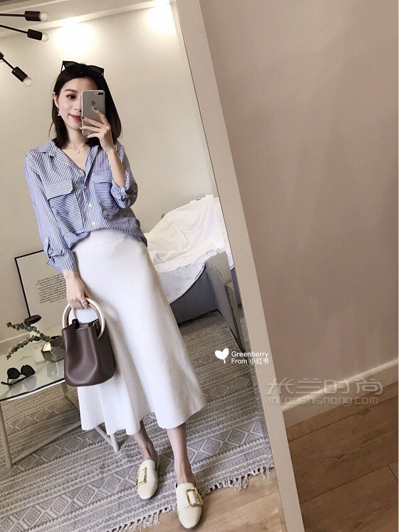 日常通勤上班怎么穿搭？條紋襯衫清爽風(fēng)_1