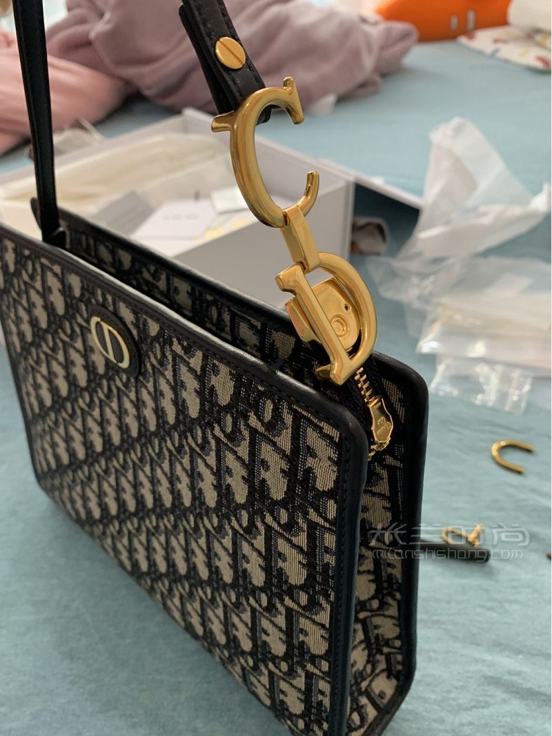 LV洗漱包 Dior手拿包 GUCCi手拿包對比_8