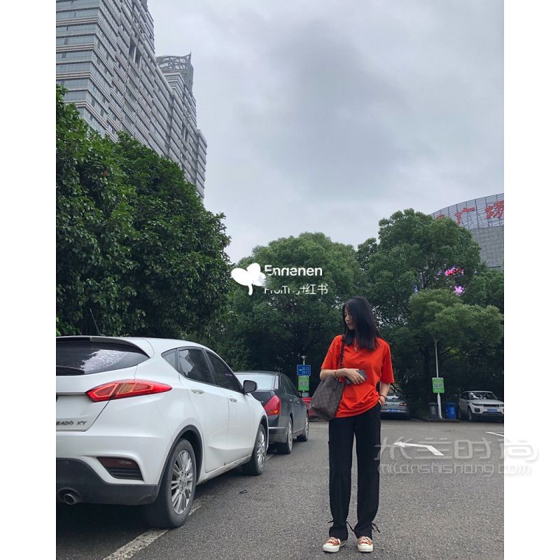 我的第二個(gè)LV包包NEONOE手袋 黑色水桶包_5